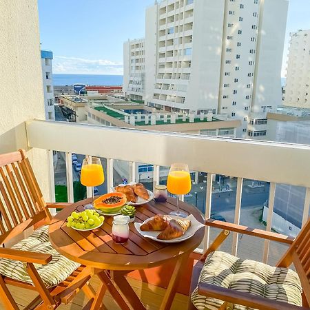 Luxury 2 Min Beach With Balcony, Ocean View, Wifi, Ac, Smarttv Portimão Exteriör bild