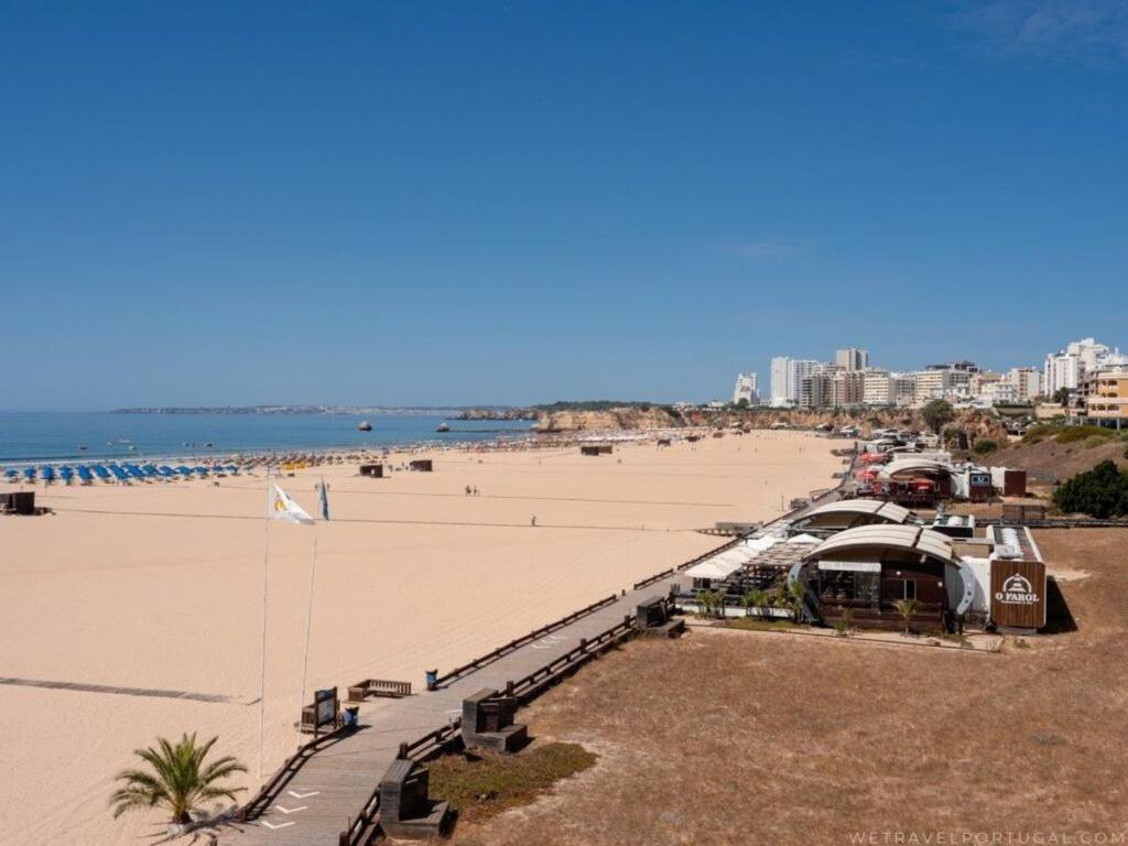 Luxury 2 Min Beach With Balcony, Ocean View, Wifi, Ac, Smarttv Portimão Exteriör bild