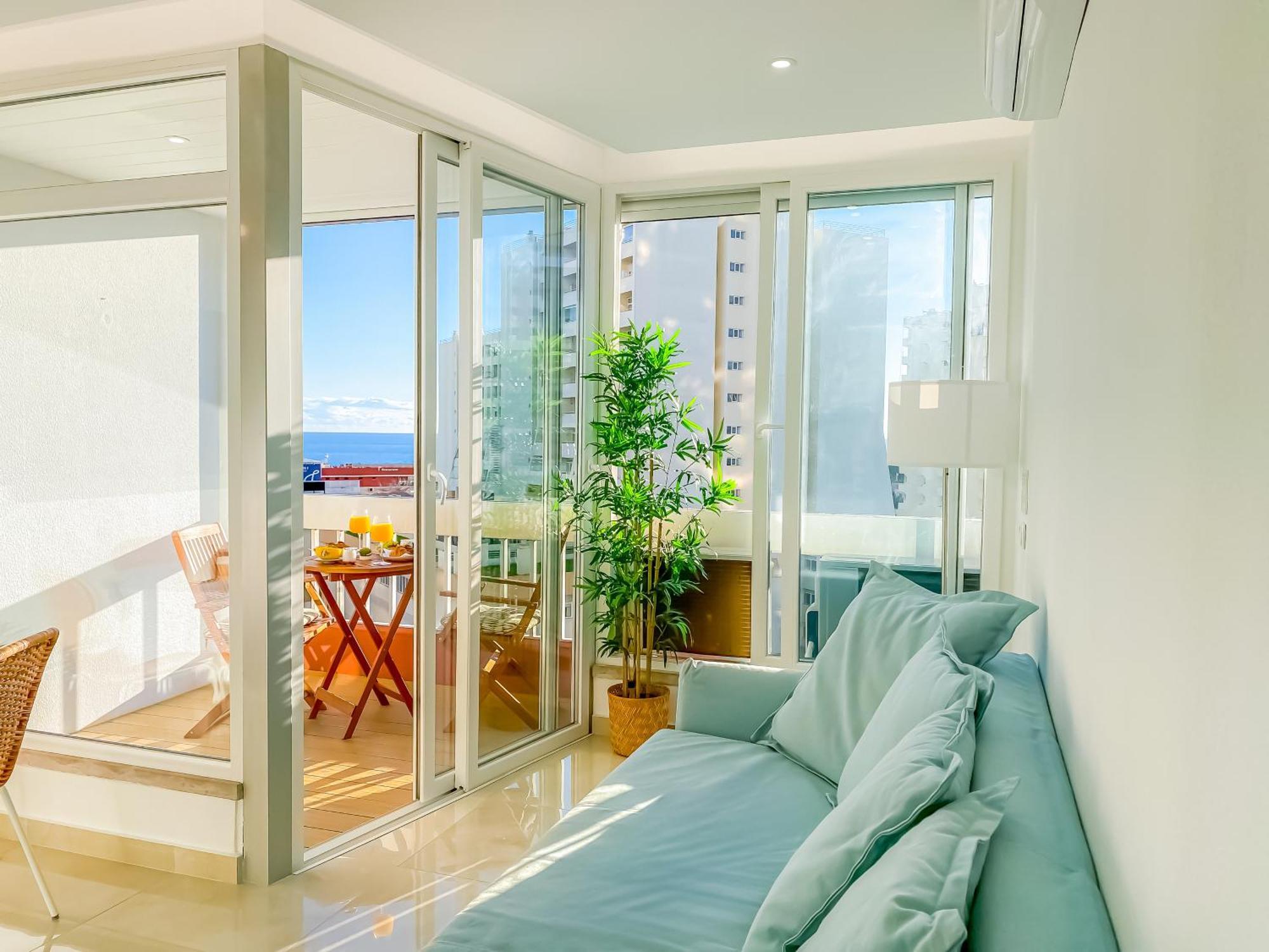 Luxury 2 Min Beach With Balcony, Ocean View, Wifi, Ac, Smarttv Portimão Exteriör bild