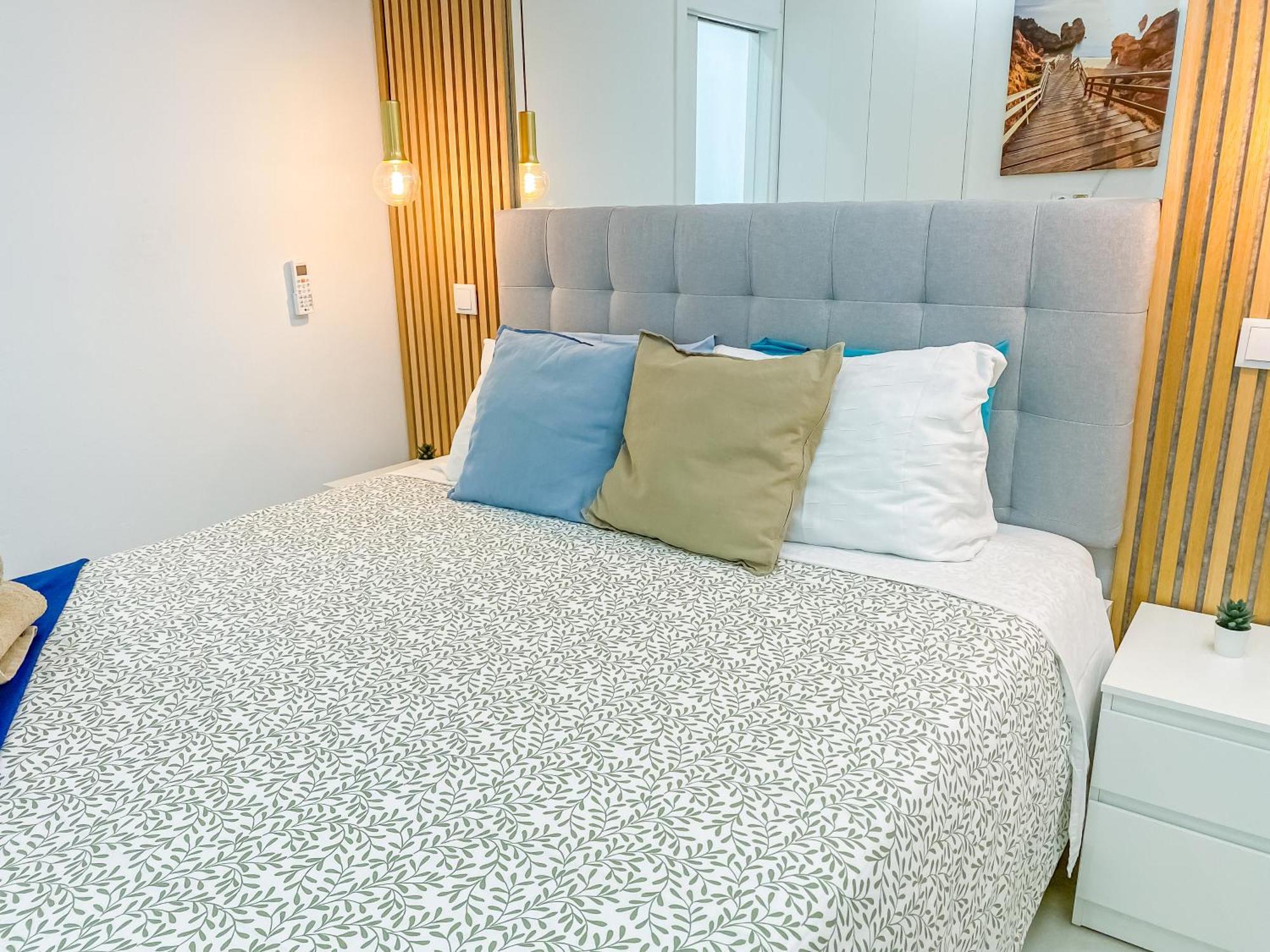 Luxury 2 Min Beach With Balcony, Ocean View, Wifi, Ac, Smarttv Portimão Exteriör bild